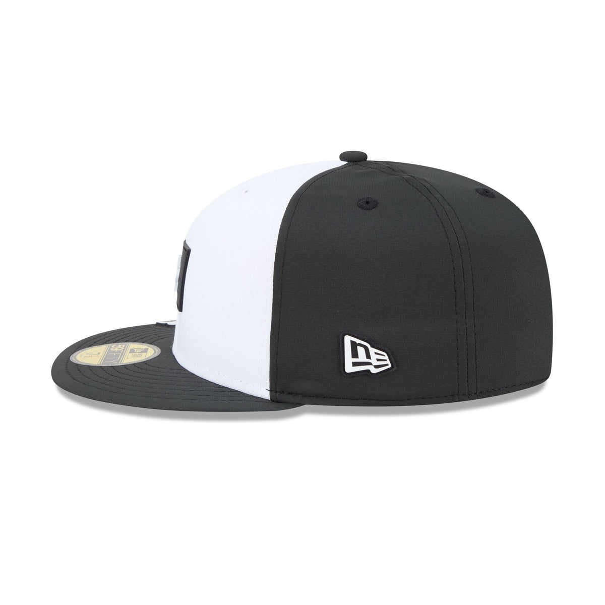 Colorado Rockies 2026 Clubhouse Black & White 59FIFTY Fitted Hat