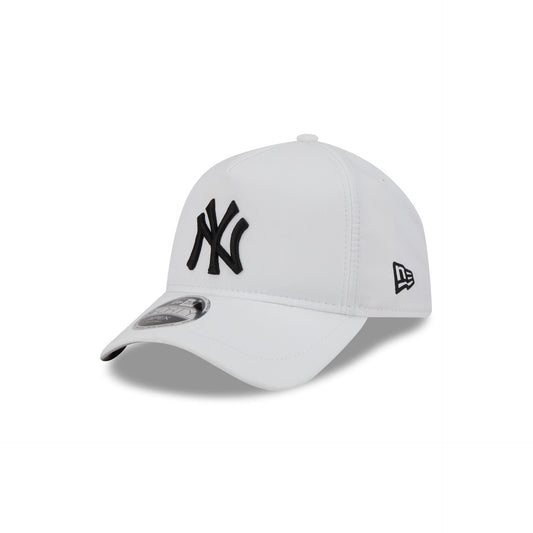 New York Yankees White 9FORTY APEX Snapback Hat