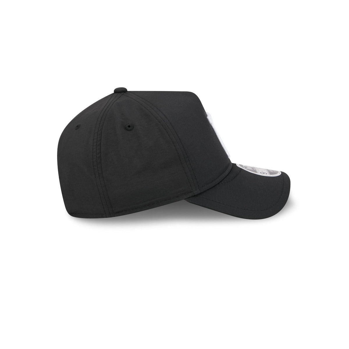 Pittsburgh Pirates Black 9FORTY APEX Snapback Hat