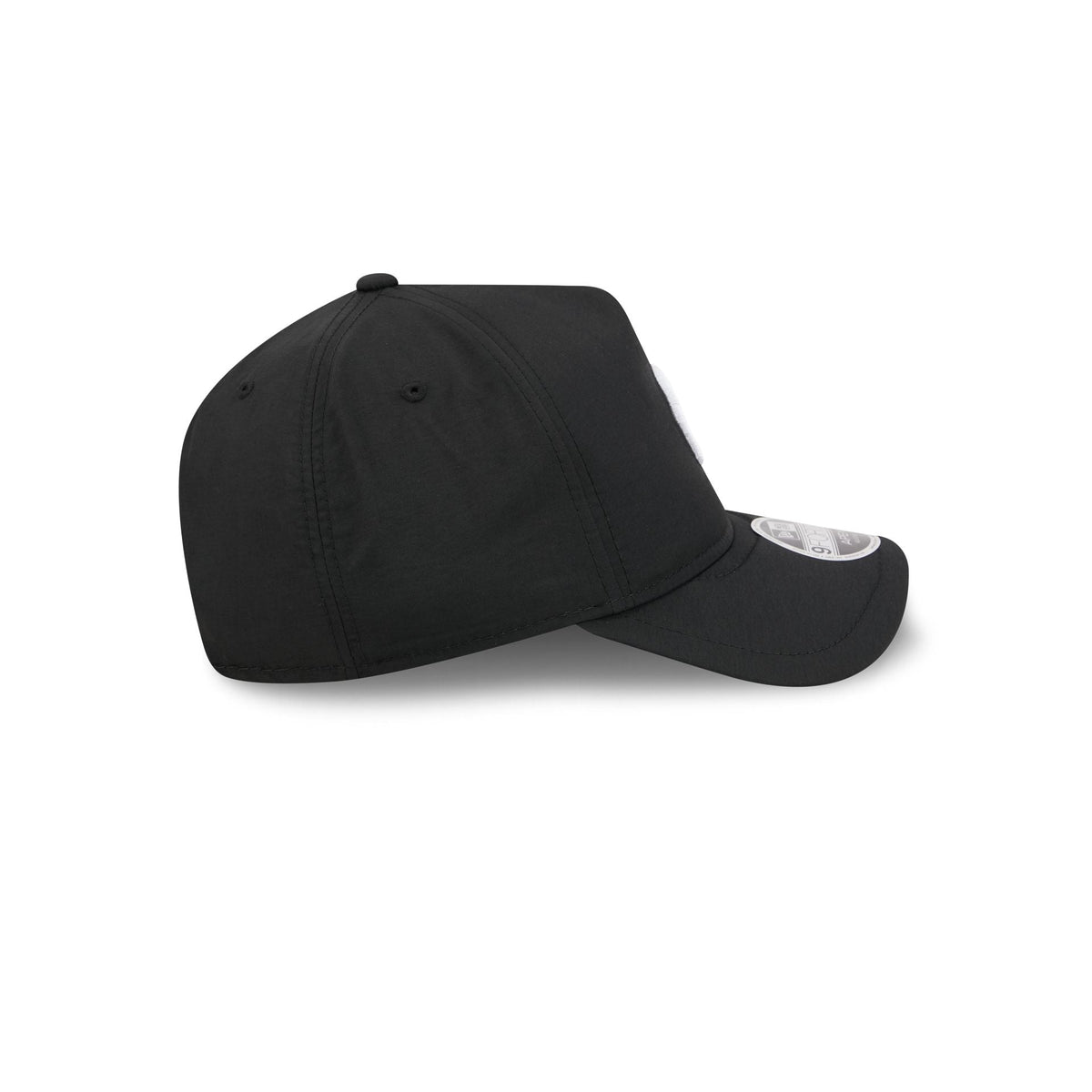 Chicago Cubs Black 9FORTY APEX Snapback Hat