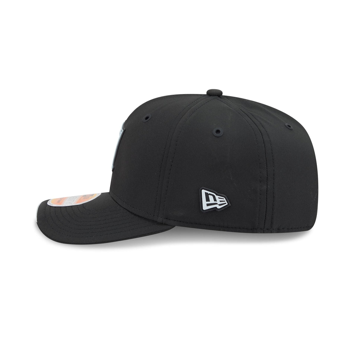 Las Vegas Raiders 2026 Sideline Historic 9SEVENTY Stretch-Snap Hat
