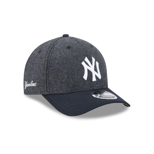 New York Yankees Faux Wool 9FORTY M-Crown Snapback Hat