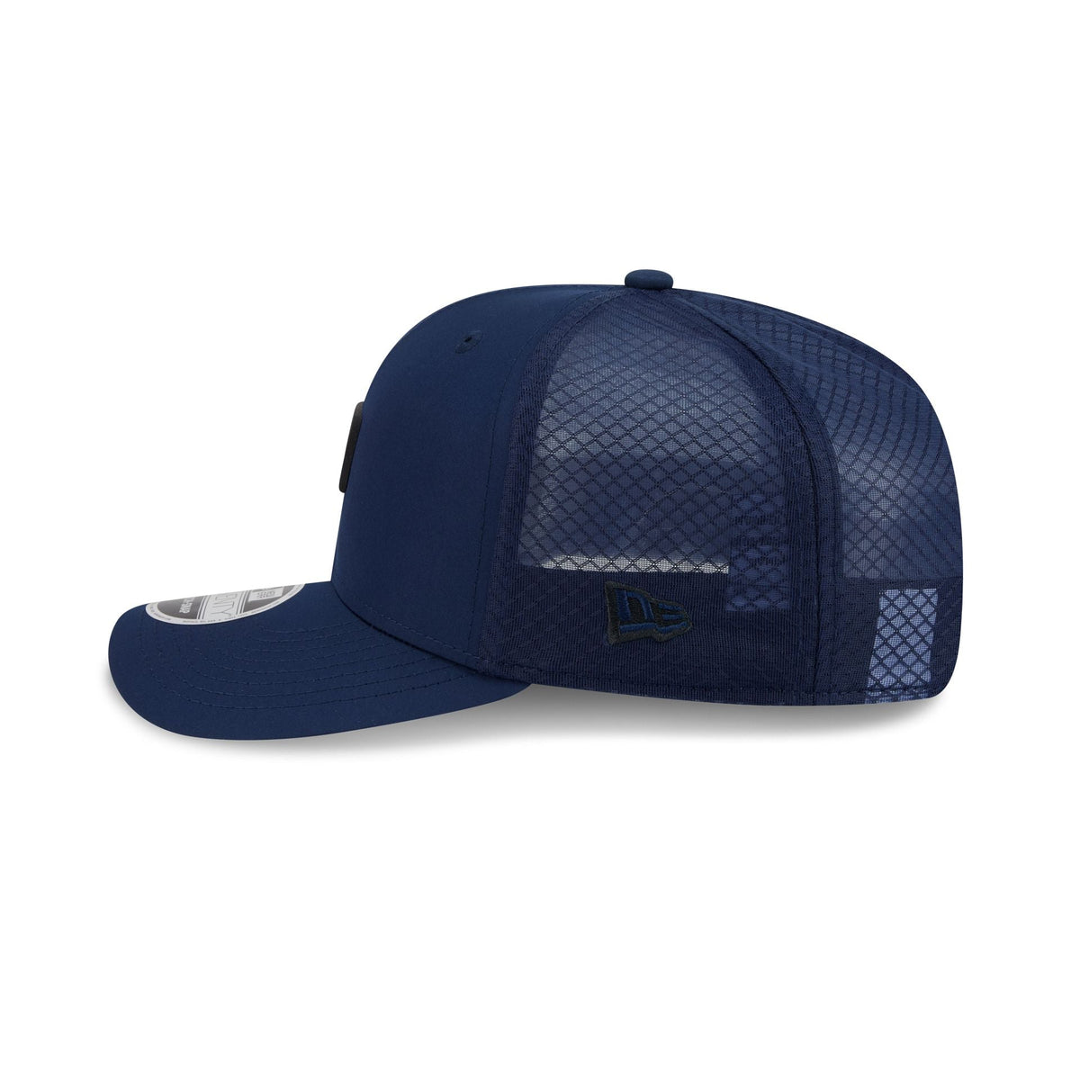 Dallas Cowboys Mini Badge 9SEVENTY Trucker Hat